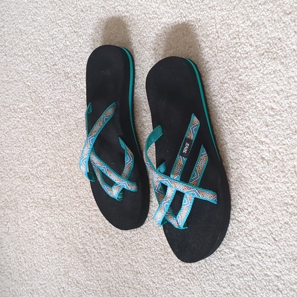 Teva Olowahu Sandals - Picture 5 of 6